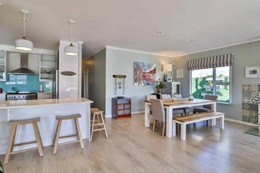Paradise Beach House With Pool And Parking Kommetjie 0*,  Güney Afrika